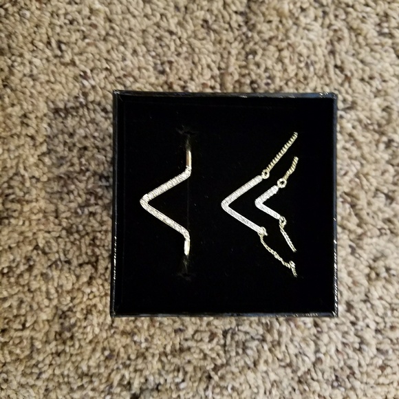 Victoria's Secret Necklace & Bracelet Set - Picture 1 of 5